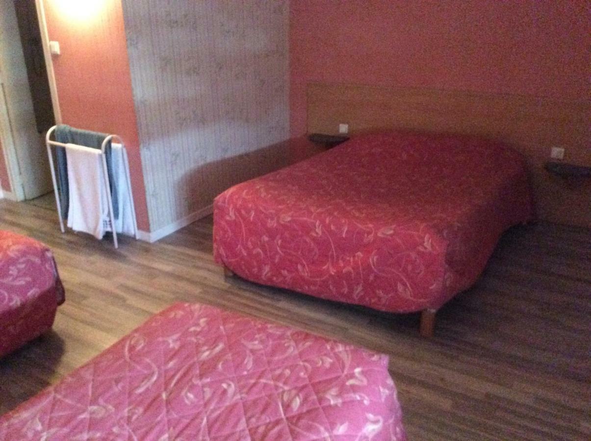 Le Trianon Hotel Hesdin Bagian luar foto