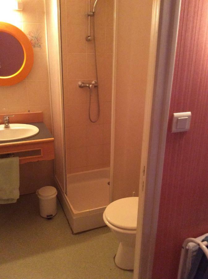 Le Trianon Hotel Hesdin Bagian luar foto